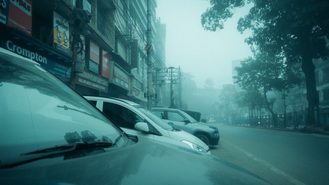 Araç camı buğulanması nasıl önlenir? 5 kesin çözüm ile ilgili görsel