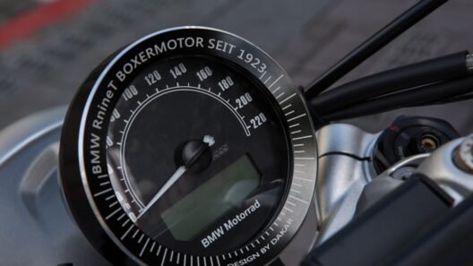 Araç lastik basıncı nasıl ölçülür? (Tablo ile doğru değerler) görseli