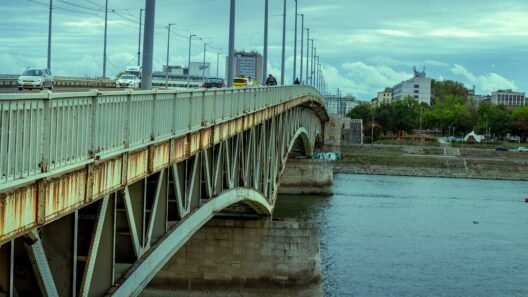 Araç marş basıyor ama çalışmıyor: Akü mü, yoksa başka bir şey mi? görseli