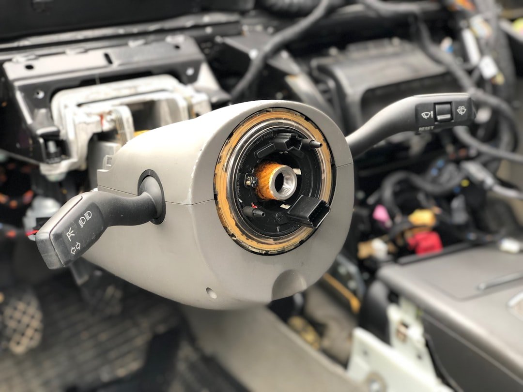 Otomatik şanzıman yağı sızıntısı nasıl bulunur? Solenoid mi, yoksa conta mı? konusunda görsel