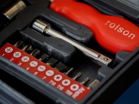 Akü nedir, kaç yıl gider, ömrü nasıl uzatılır? görseli