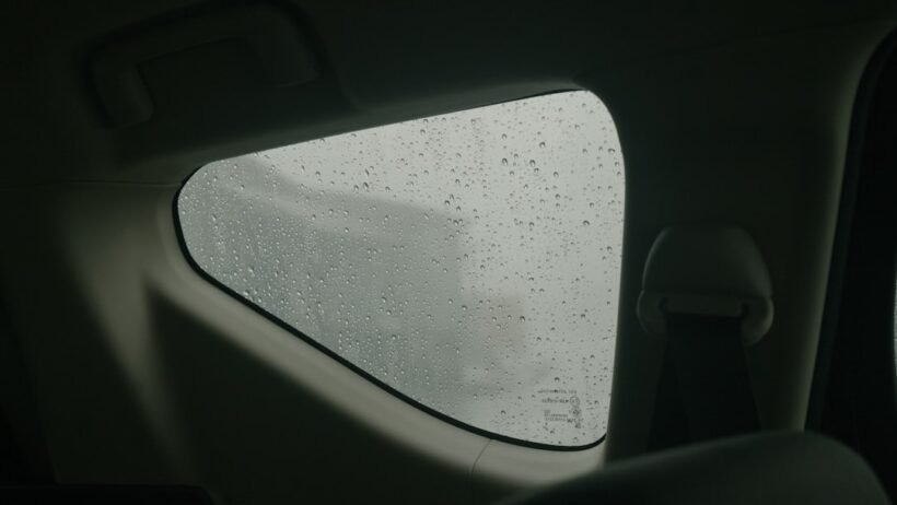 Arabada buğulanma neden olur, en hızlı nasıl çözülür? görseli