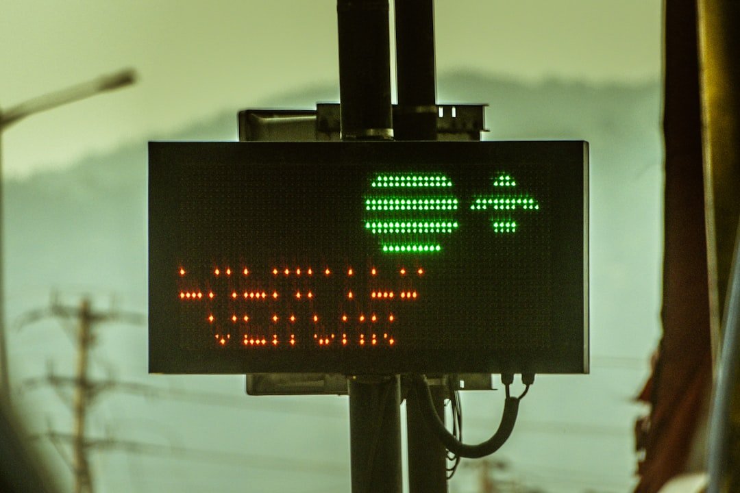 Elektrikli araçta menzil nasıl uzatılır, en etkili sürüş teknikleri ile ilgili görsel