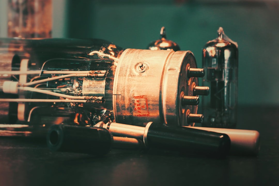 Marş motoru nasıl çalışır, bozulduğunda araç ne tepki verir? ile ilgili görsel