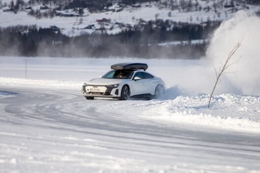 Elektrikli araçta soğuk ve sıcak havanın menzile etkisi görseli