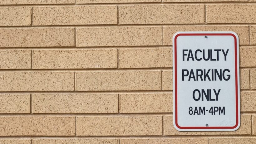 Otomatik park sistemi nedir, ne kadar güvenilir? görseli