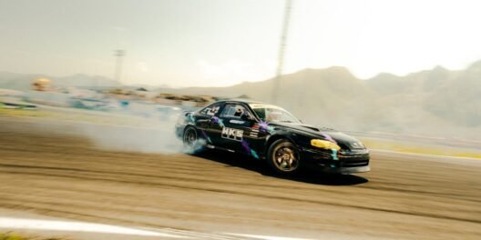 Virajlarda doğru direksiyon ve gaz kullanımı nasıl olmalı? görseli