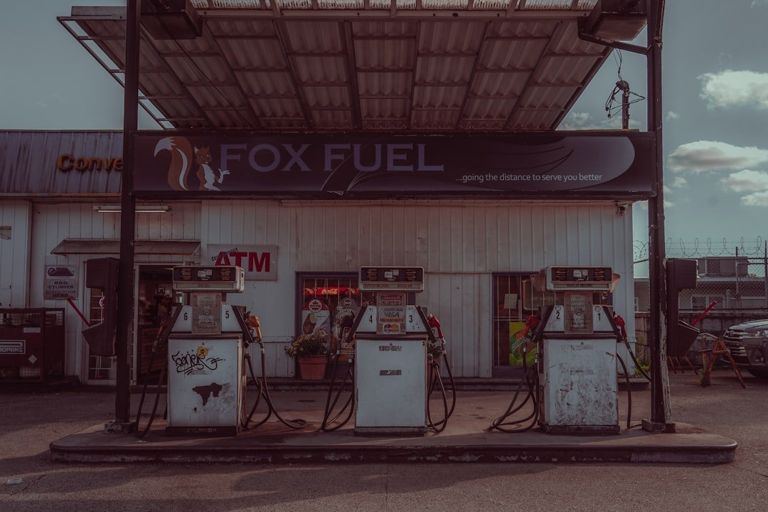 Uzun yolda yakıt tasarrufu için uygulanabilir 15 teknik konusunda görsel