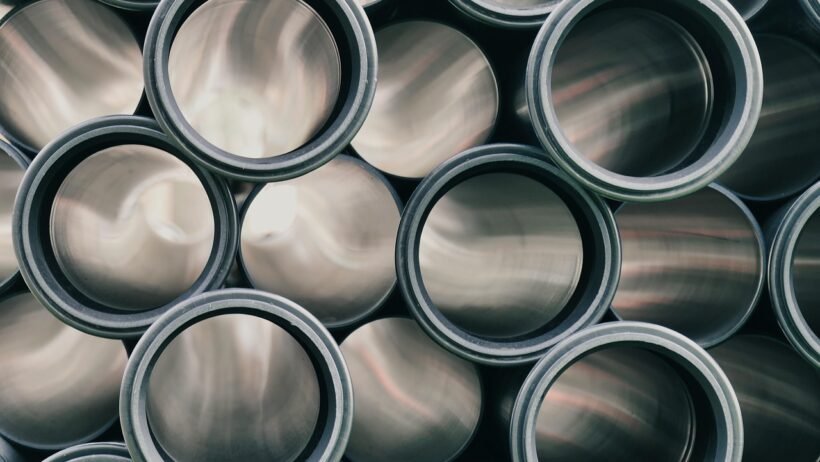 1. Dizel araçta AdBlue deposu ve mavi kapak.