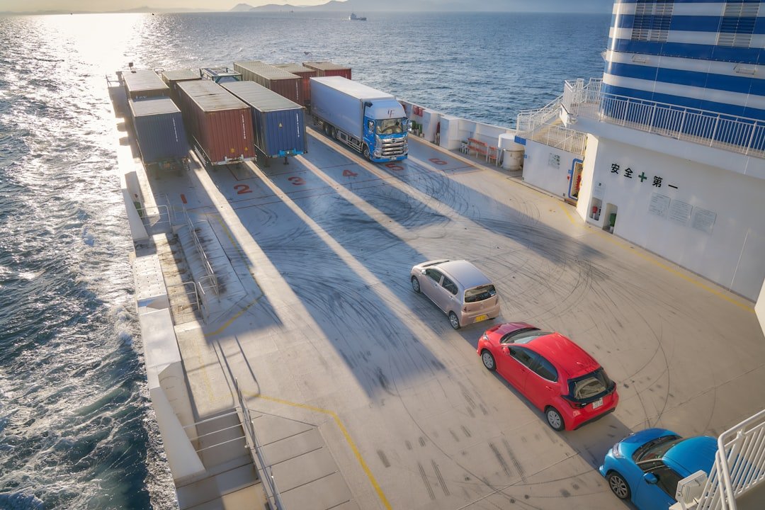 Gelişmiş Sürücü Destek Sistemleri (ADAS): Adaptif Hız Sabitleyici ve Şerit Takip Sistemi Nasıl Çalışır? konusunda görsel