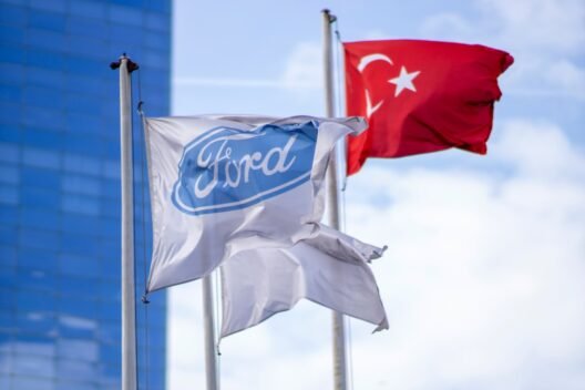 1. Egzoz emisyon ölçümü yapan cihazın araca bağlı görüntüsü.